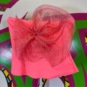Tube Top with Sheer Bow Detail on front. Size 3XL. In excellent condition!